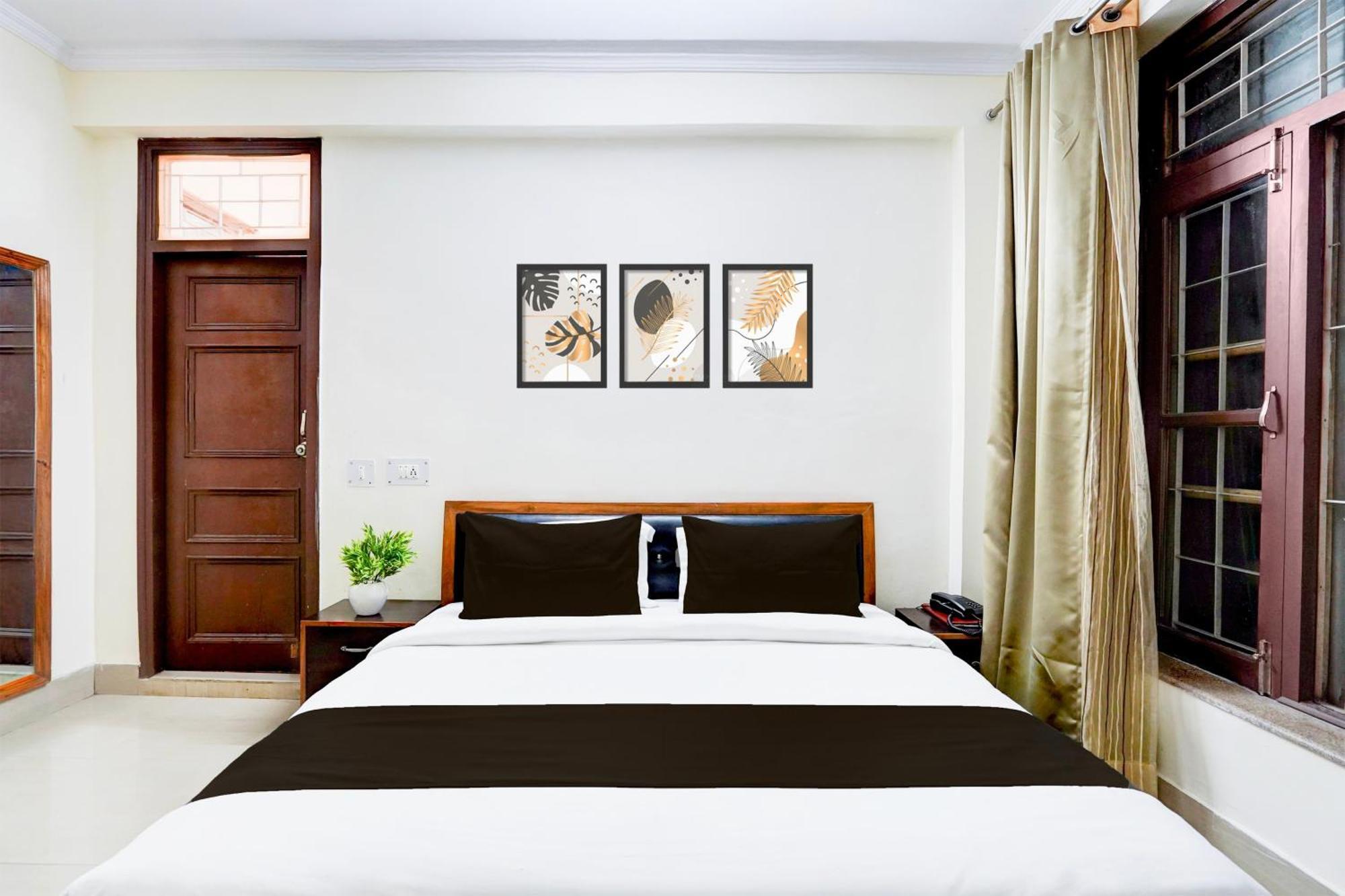 Super Townhouse Mall Road Near Library Chowk Mussoorie Exteriör bild