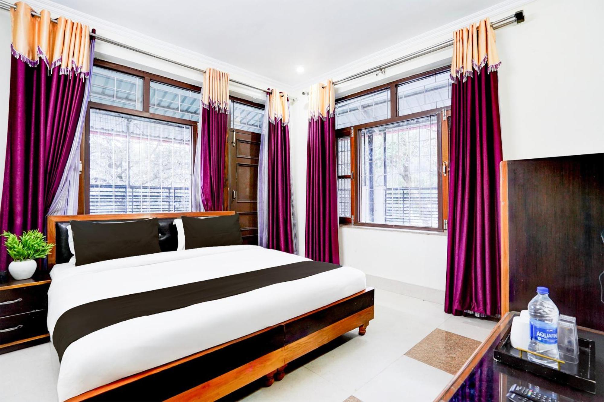 Super Townhouse Mall Road Near Library Chowk Mussoorie Exteriör bild