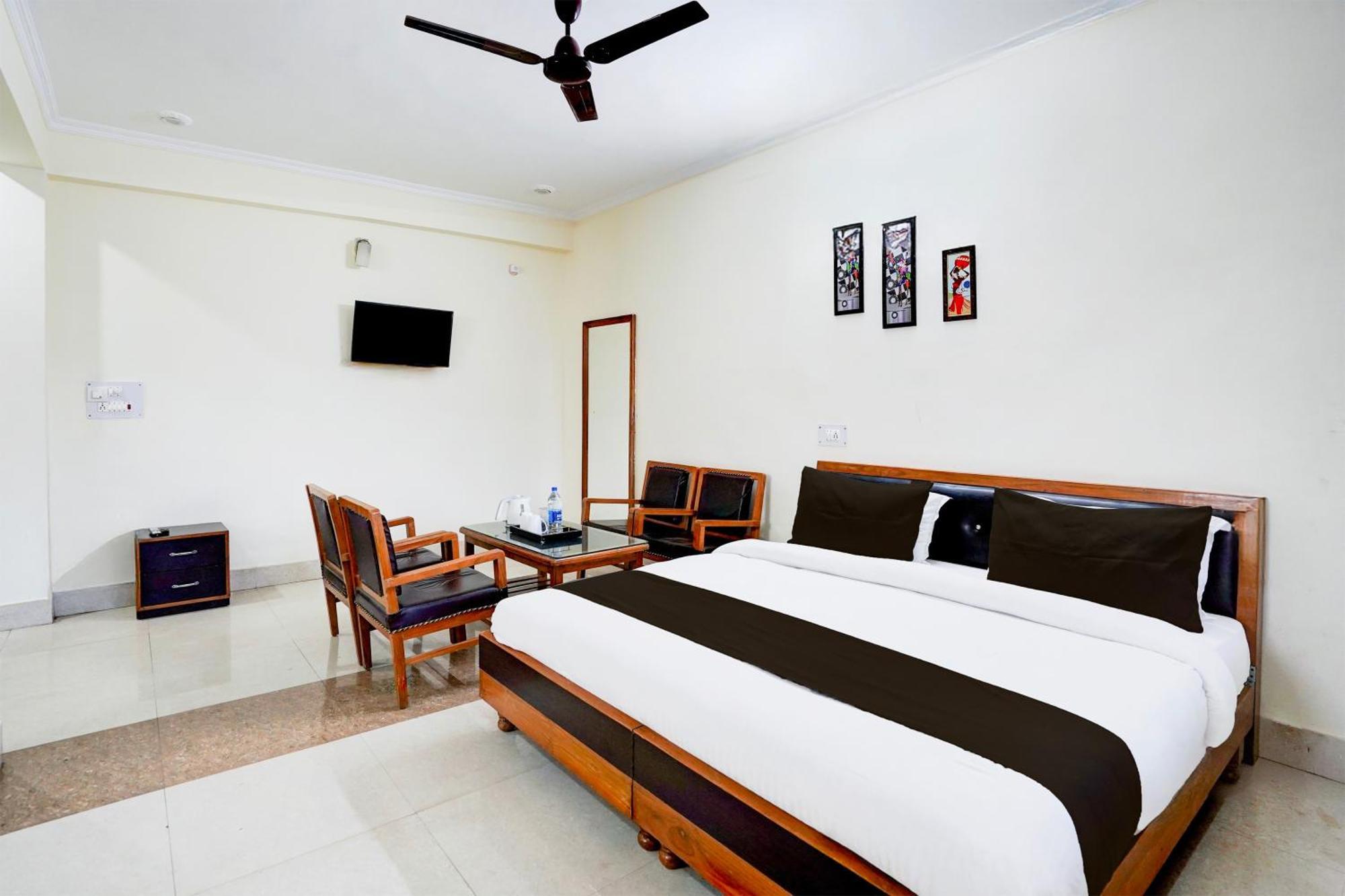 Super Townhouse Mall Road Near Library Chowk Mussoorie Exteriör bild