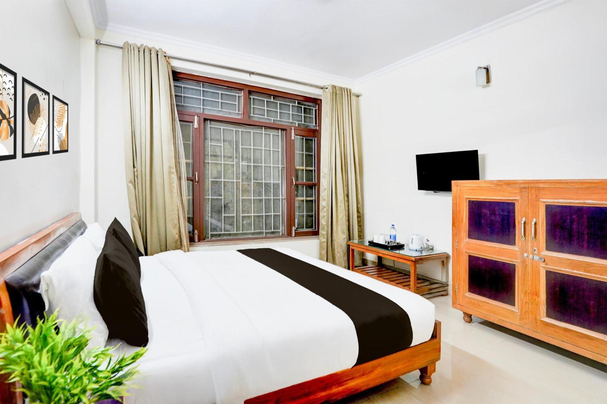 Super Townhouse Mall Road Near Library Chowk Mussoorie Exteriör bild